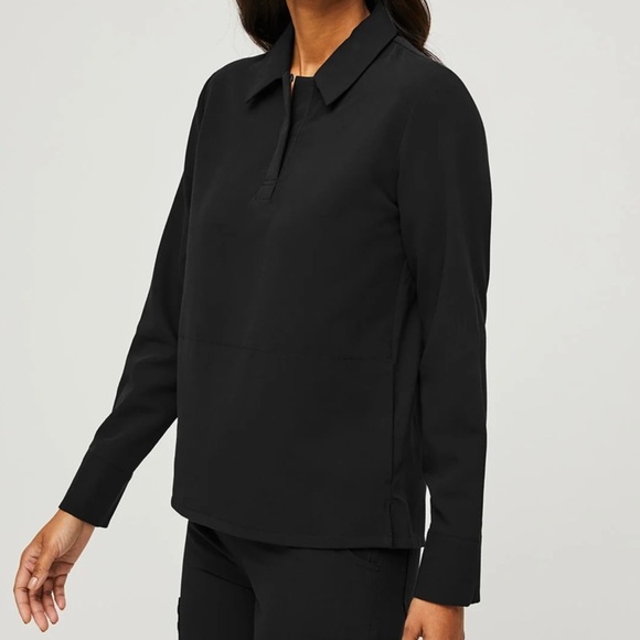 Figs Women's Navy Button Down Shirt (shirt only ) New sealed - Picture 6 of 8